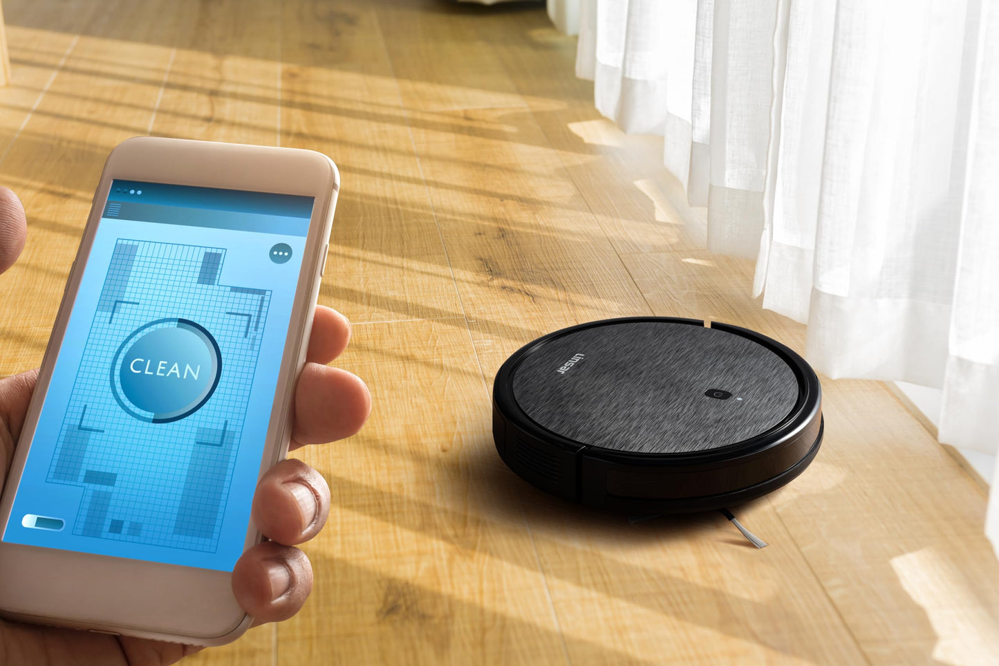 Linsar - Robot Vacuum Cleaner - strong suction, long running time - For carpet, pet hair, hard floors - Robot hoover with charging station, remote control and app (Black)