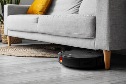 Linsar - Robot Vacuum Cleaner - strong suction, long running time - For carpet, pet hair, hard floors - Robot hoover with charging station, remote control and app (Black)